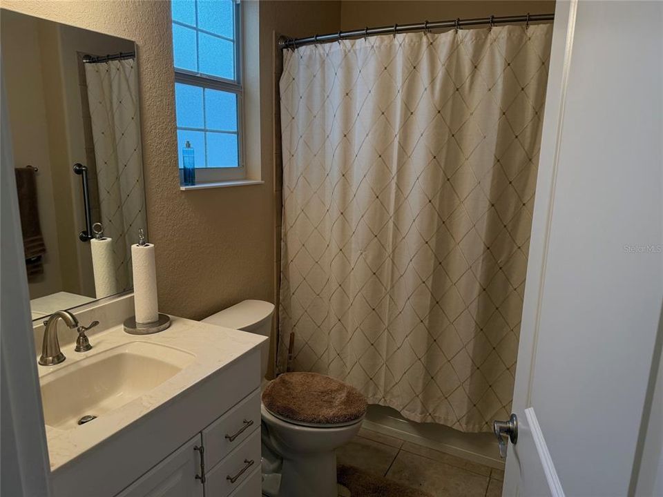 待售: $349,000 (2 贝兹, 2 浴室, 1868 平方英尺)