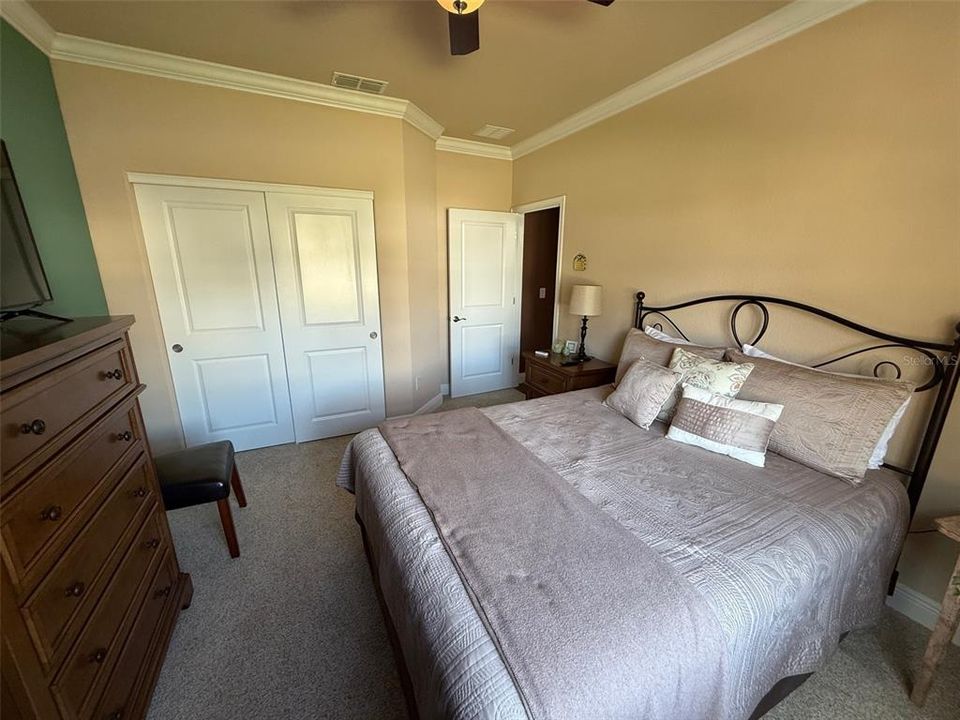 待售: $349,000 (2 贝兹, 2 浴室, 1868 平方英尺)