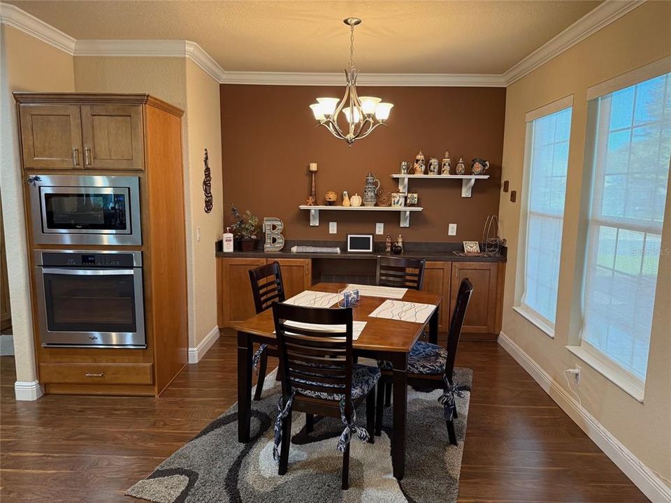 待售: $349,000 (2 贝兹, 2 浴室, 1868 平方英尺)