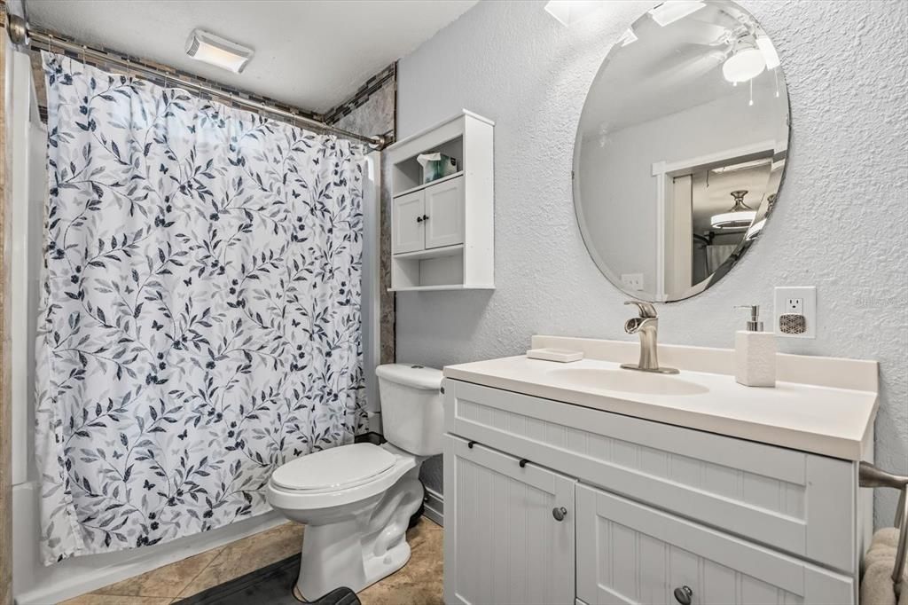 For Sale: $639,000 (4 beds, 3 baths, 1944 Square Feet)