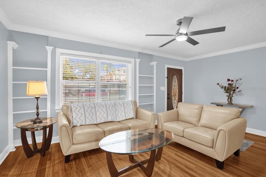 For Sale: $639,000 (4 beds, 3 baths, 1944 Square Feet)