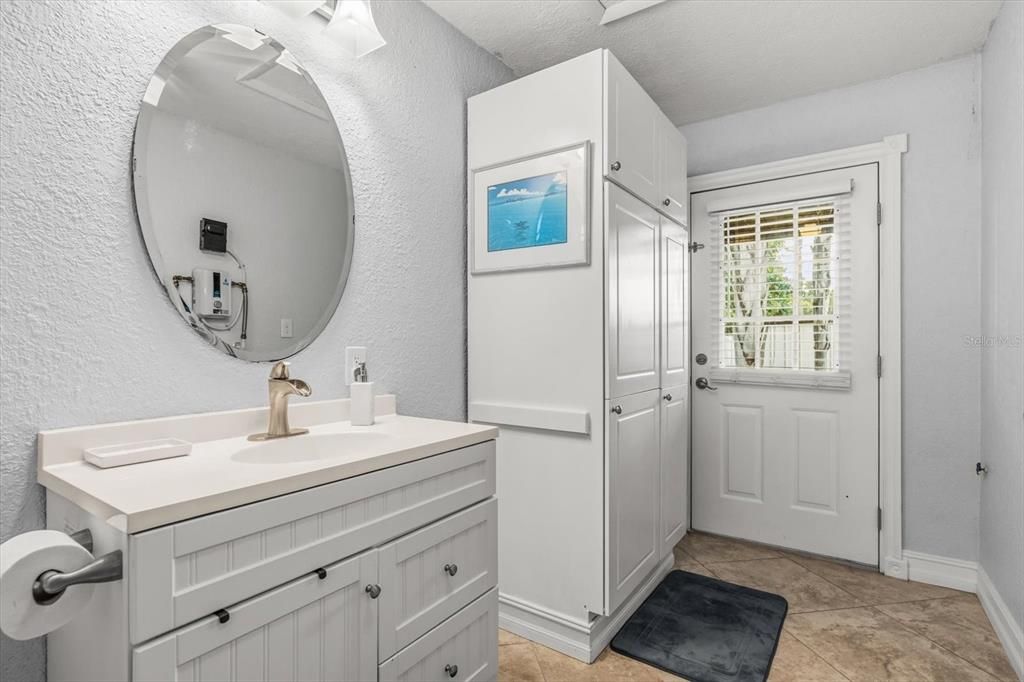 For Sale: $639,000 (4 beds, 3 baths, 1944 Square Feet)