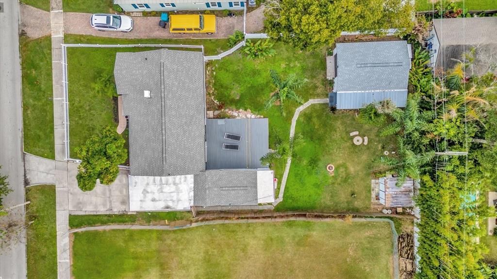 For Sale: $639,000 (4 beds, 3 baths, 1944 Square Feet)