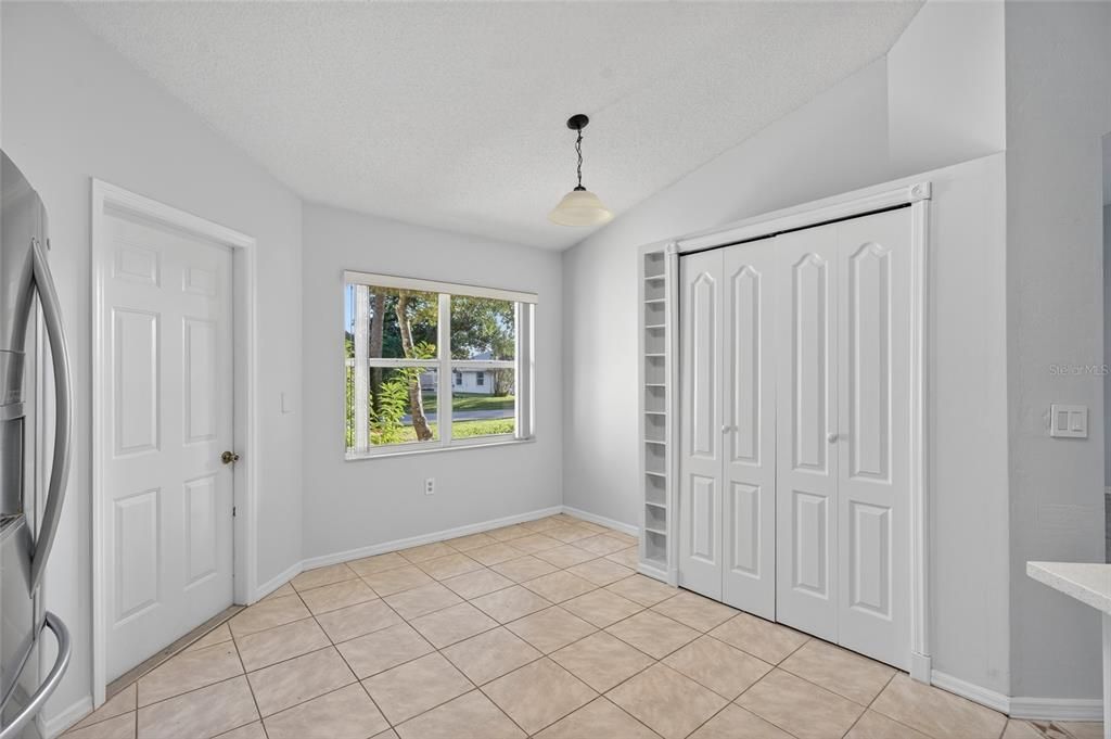 待售: $399,999 (3 贝兹, 2 浴室, 1657 平方英尺)