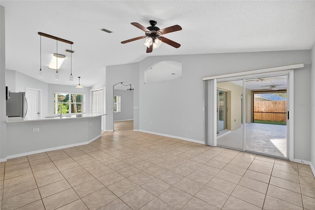 待售: $399,999 (3 贝兹, 2 浴室, 1657 平方英尺)