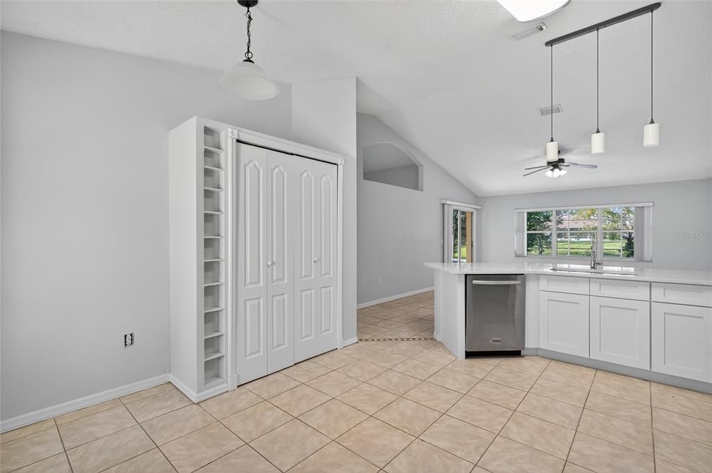 待售: $399,999 (3 贝兹, 2 浴室, 1657 平方英尺)