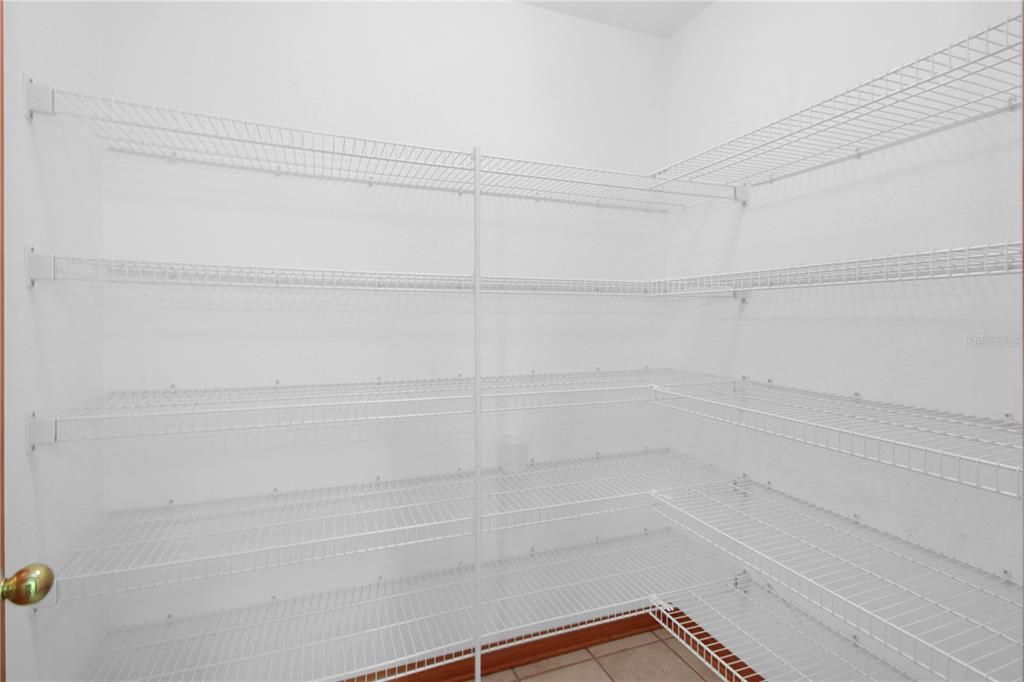 For Sale: $630,000 (4 beds, 3 baths, 2672 Square Feet)