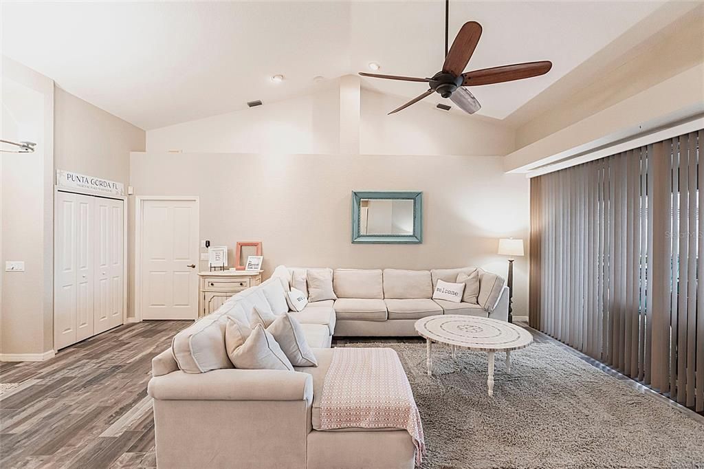 For Rent: $6,000 (3 beds, 2 baths, 2752 Square Feet)