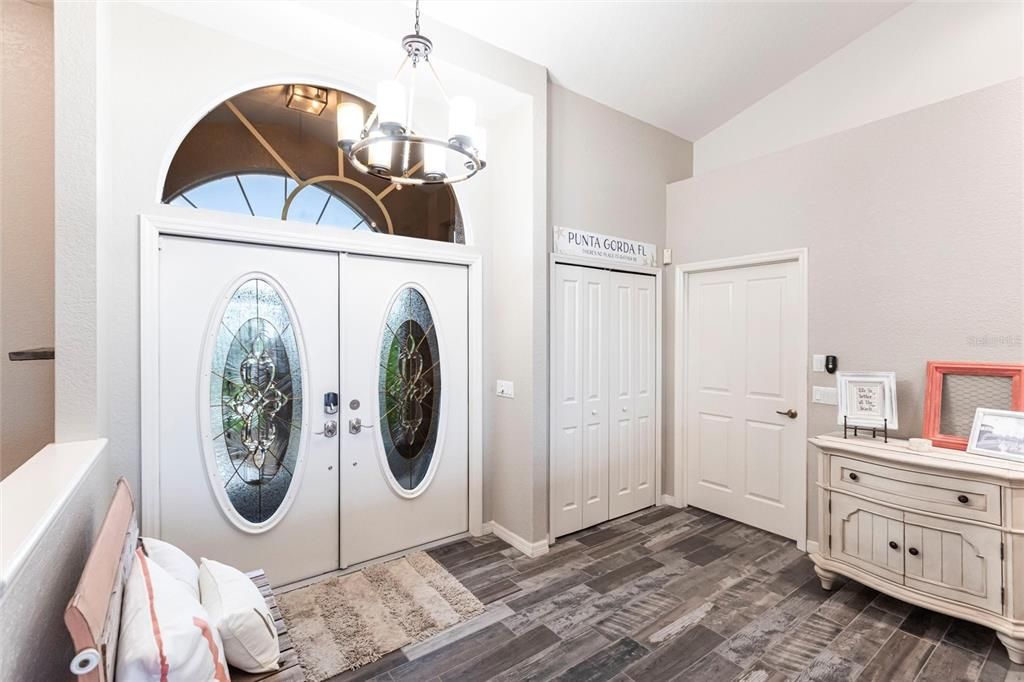 For Rent: $6,000 (3 beds, 2 baths, 2752 Square Feet)