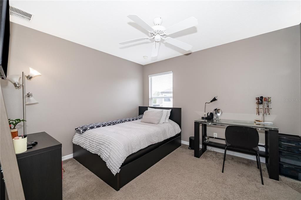 待售: $660,000 (4 贝兹, 2 浴室, 2694 平方英尺)