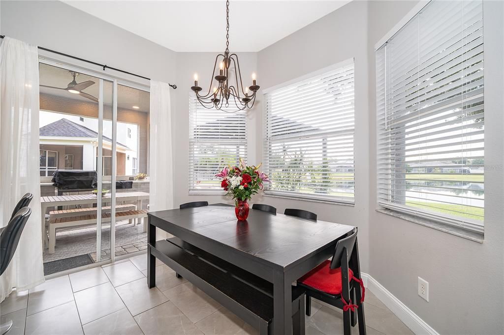 待售: $660,000 (4 贝兹, 2 浴室, 2694 平方英尺)