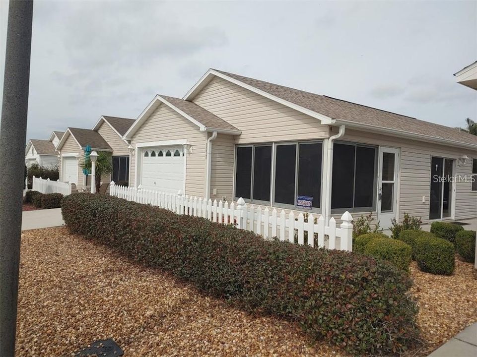 出租: $1,900 (2 贝兹, 2 浴室, 1188 平方英尺)