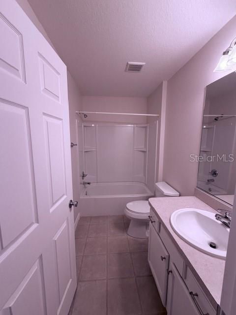 出租: $1,900 (2 贝兹, 2 浴室, 1188 平方英尺)