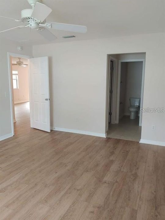 出租: $1,900 (2 贝兹, 2 浴室, 1188 平方英尺)