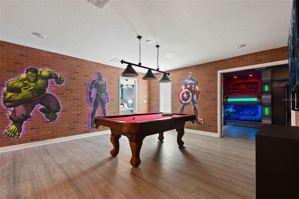 For Sale: $968,000 (8 beds, 5 baths, 4289 Square Feet)