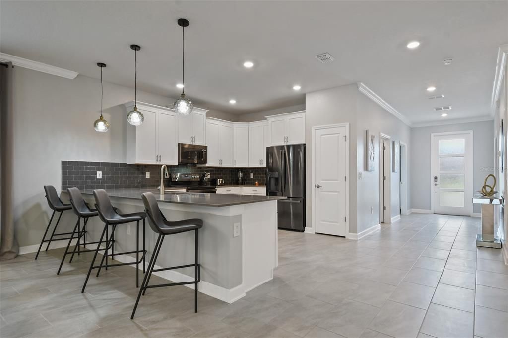 For Sale: $968,000 (8 beds, 5 baths, 4289 Square Feet)