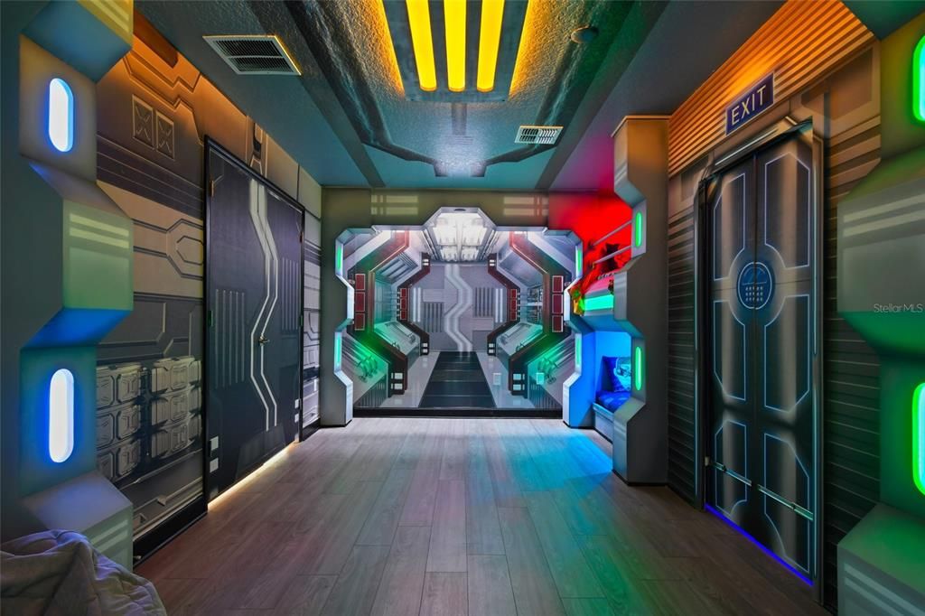 For Sale: $968,000 (8 beds, 5 baths, 4289 Square Feet)