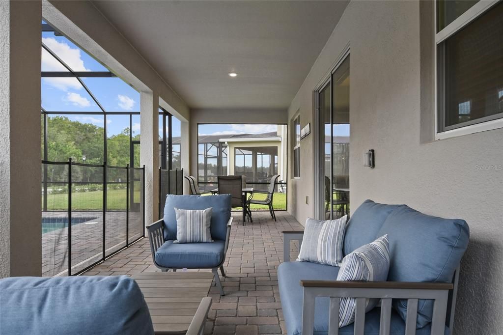 For Sale: $968,000 (8 beds, 5 baths, 4289 Square Feet)