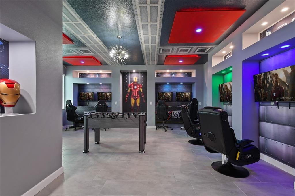 For Sale: $968,000 (8 beds, 5 baths, 4289 Square Feet)