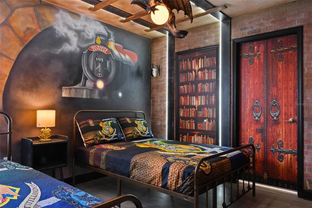 For Sale: $968,000 (8 beds, 5 baths, 4289 Square Feet)