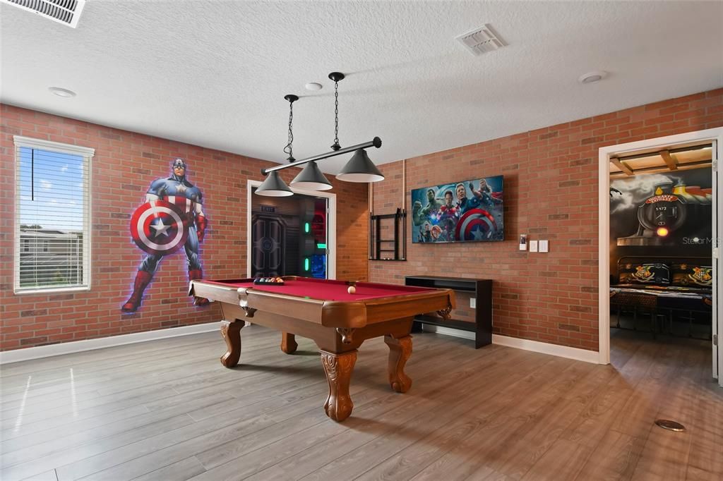 For Sale: $968,000 (8 beds, 5 baths, 4289 Square Feet)