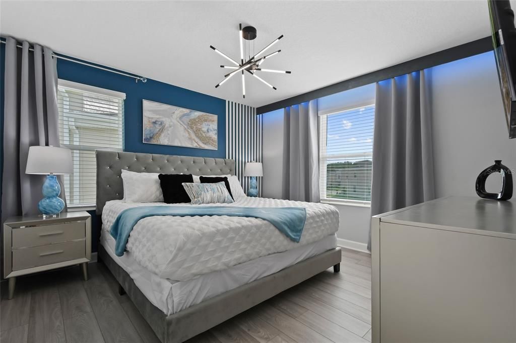 For Sale: $968,000 (8 beds, 5 baths, 4289 Square Feet)