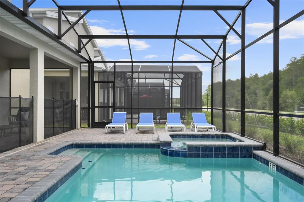 For Sale: $968,000 (8 beds, 5 baths, 4289 Square Feet)