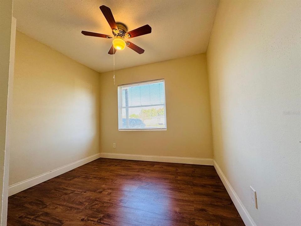 For Rent: $2,050 (3 beds, 1 baths, 1092 Square Feet)