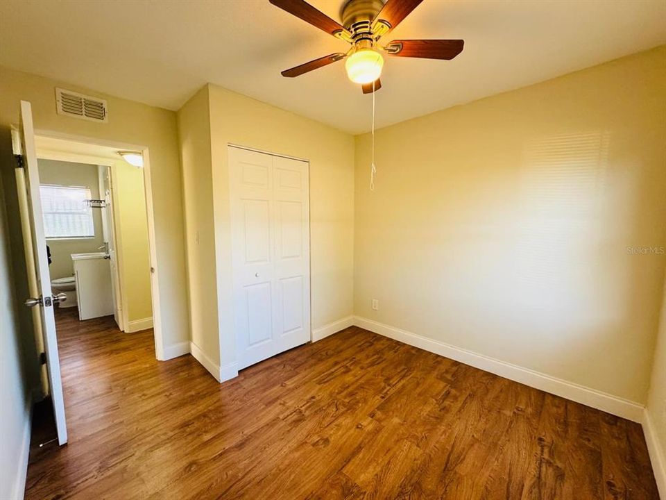 For Rent: $2,050 (3 beds, 1 baths, 1092 Square Feet)