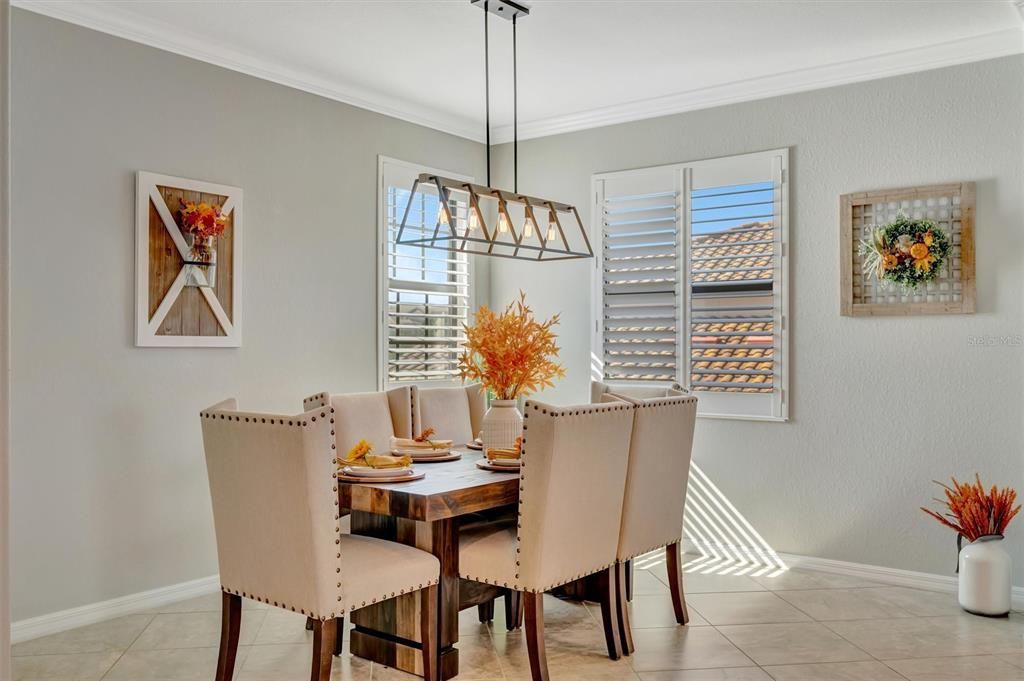 En Venta: $650,000 (3 camas, 2 baños, 2108 Pies cuadrados)