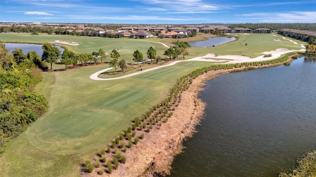 En Venta: $650,000 (3 camas, 2 baños, 2108 Pies cuadrados)