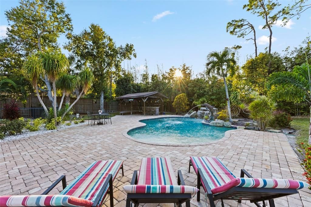 En Venta: $910,000 (3 camas, 3 baños, 3406 Pies cuadrados)