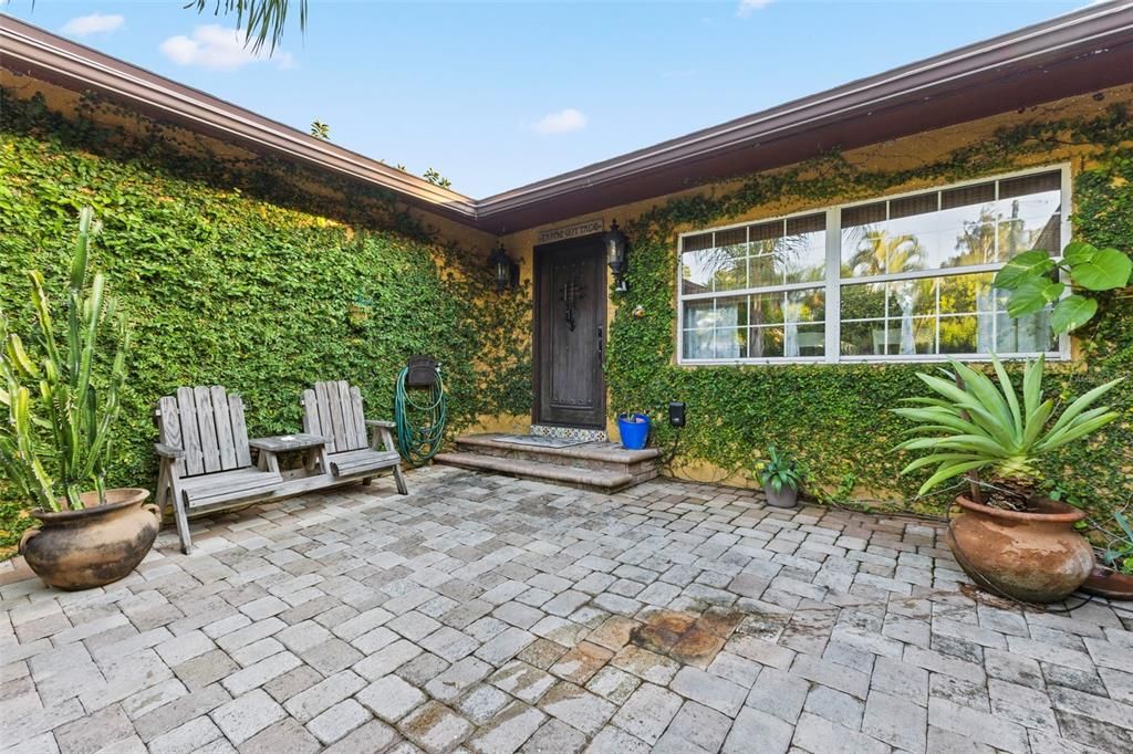 En Venta: $910,000 (3 camas, 3 baños, 3406 Pies cuadrados)