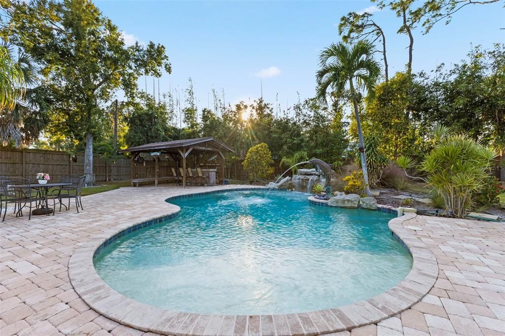 En Venta: $910,000 (3 camas, 3 baños, 3406 Pies cuadrados)