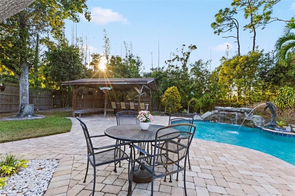 En Venta: $910,000 (3 camas, 3 baños, 3406 Pies cuadrados)