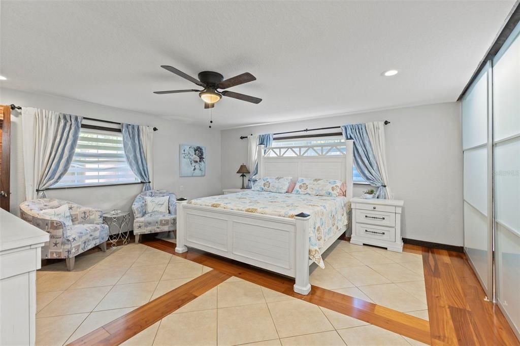 En Venta: $910,000 (3 camas, 3 baños, 3406 Pies cuadrados)