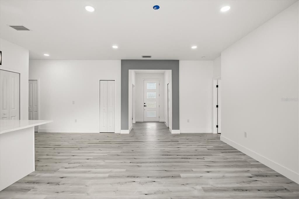 For Sale: $375,000 (4 beds, 2 baths, 1856 Square Feet)