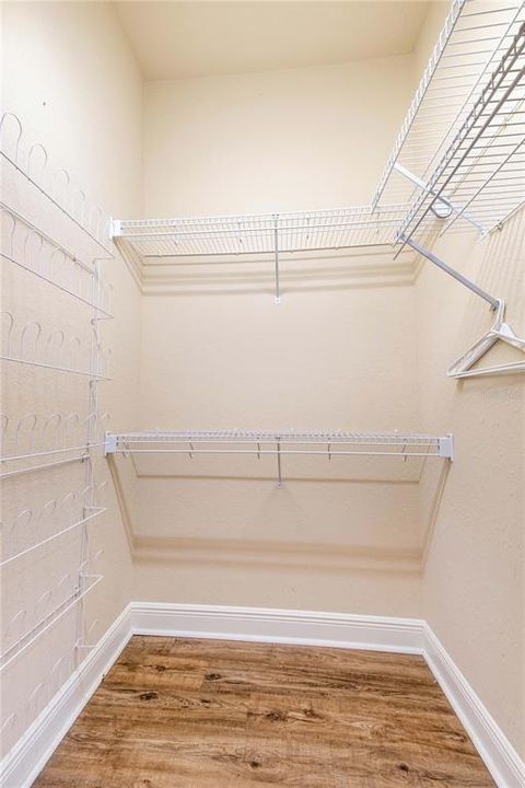 For Sale: $499,000 (4 beds, 3 baths, 2221 Square Feet)