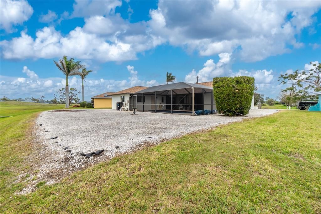 На продажу: $339,000 (3 спален, 2 ванн, 1747 Квадратных фут)