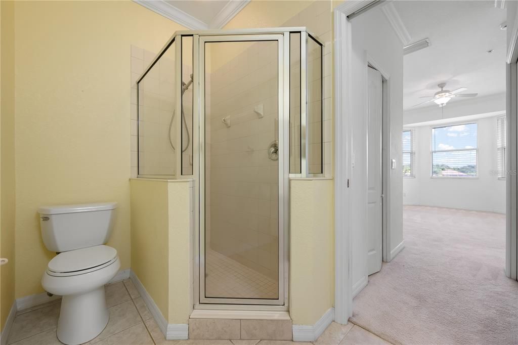 For Sale: $235,000 (2 beds, 2 baths, 1104 Square Feet)