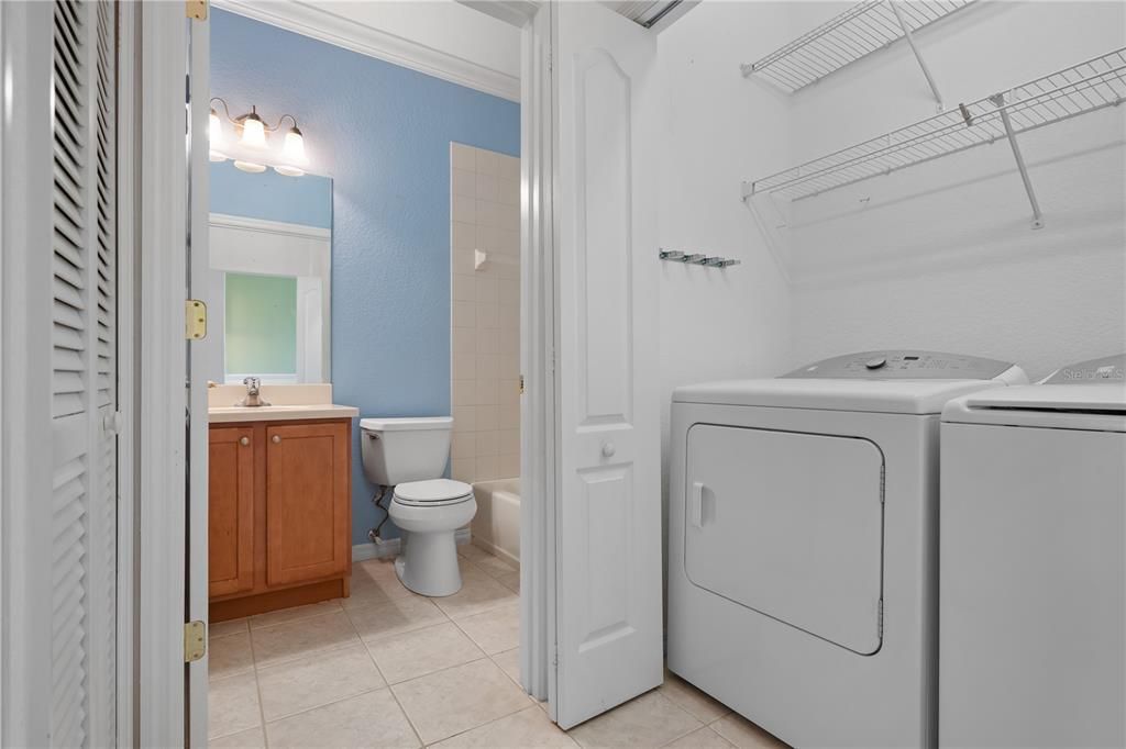 For Sale: $235,000 (2 beds, 2 baths, 1104 Square Feet)