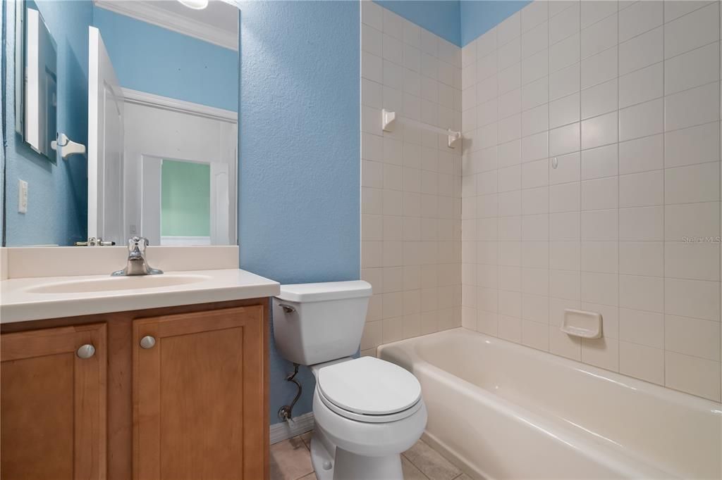 For Sale: $235,000 (2 beds, 2 baths, 1104 Square Feet)