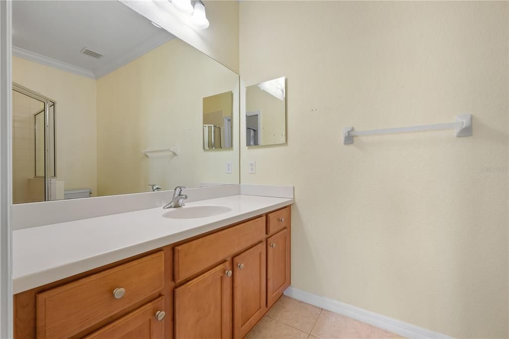 For Sale: $235,000 (2 beds, 2 baths, 1104 Square Feet)