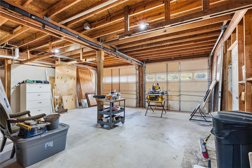 For Sale: $325,000 (1 beds, 1 baths, 960 Square Feet)