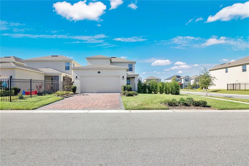 For Rent: $3,200 (4 beds, 3 baths, 2474 Square Feet)