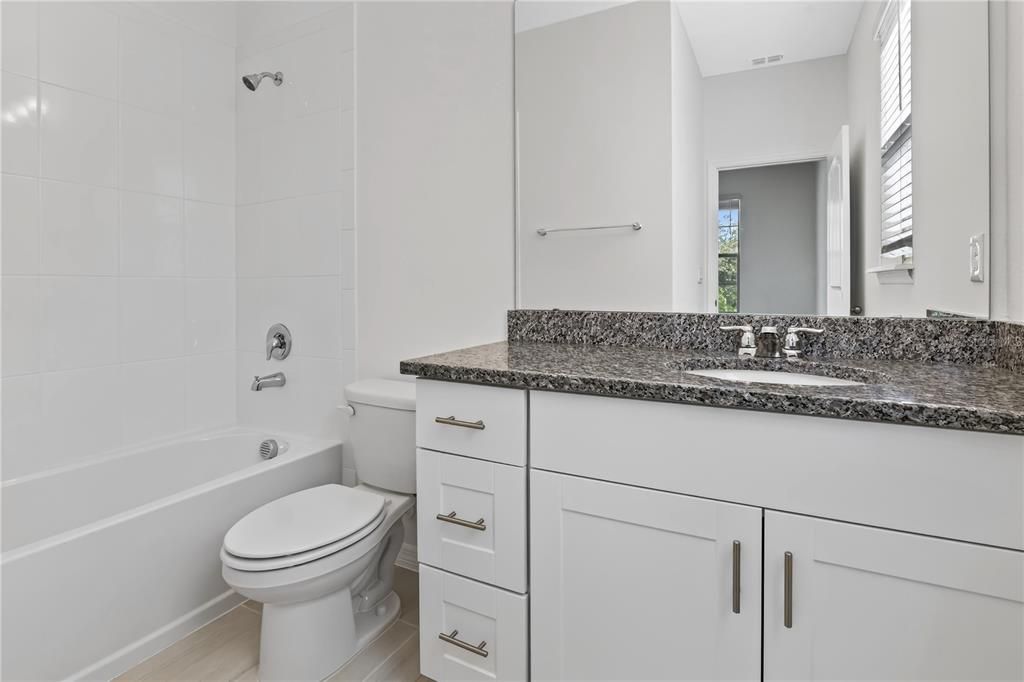 For Rent: $3,200 (4 beds, 3 baths, 2474 Square Feet)