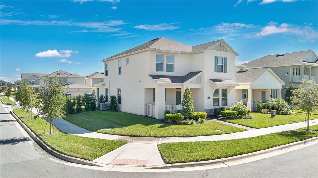 For Rent: $3,200 (4 beds, 3 baths, 2474 Square Feet)