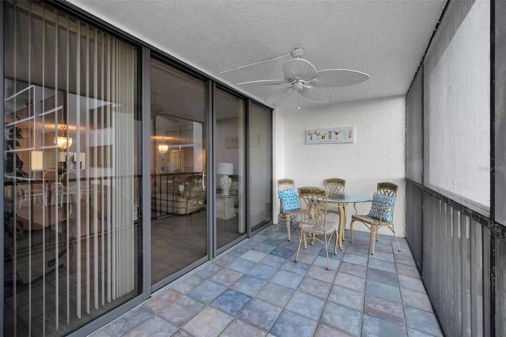 En Venta: $385,000 (2 camas, 2 baños, 1265 Pies cuadrados)