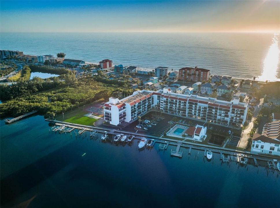 En Venta: $385,000 (2 camas, 2 baños, 1265 Pies cuadrados)