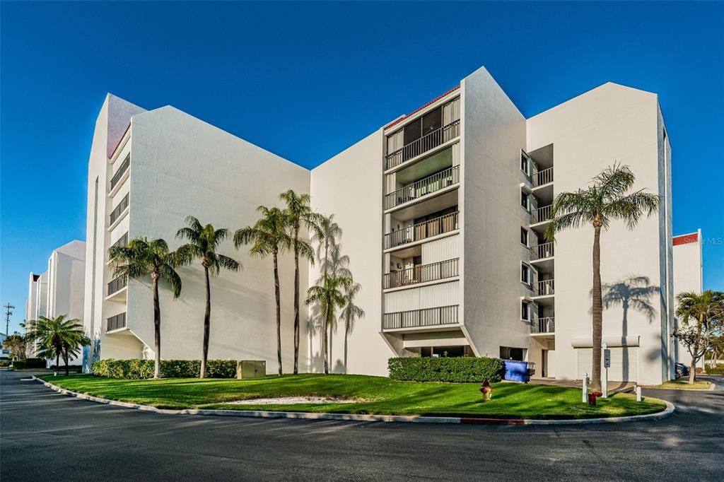 En Venta: $385,000 (2 camas, 2 baños, 1265 Pies cuadrados)